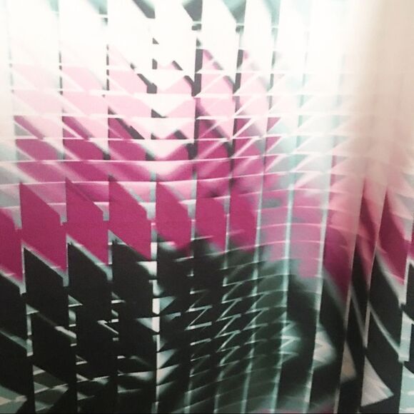 6th & Lane Geometric Print Pink Scuba Top - Picture 9 of 10